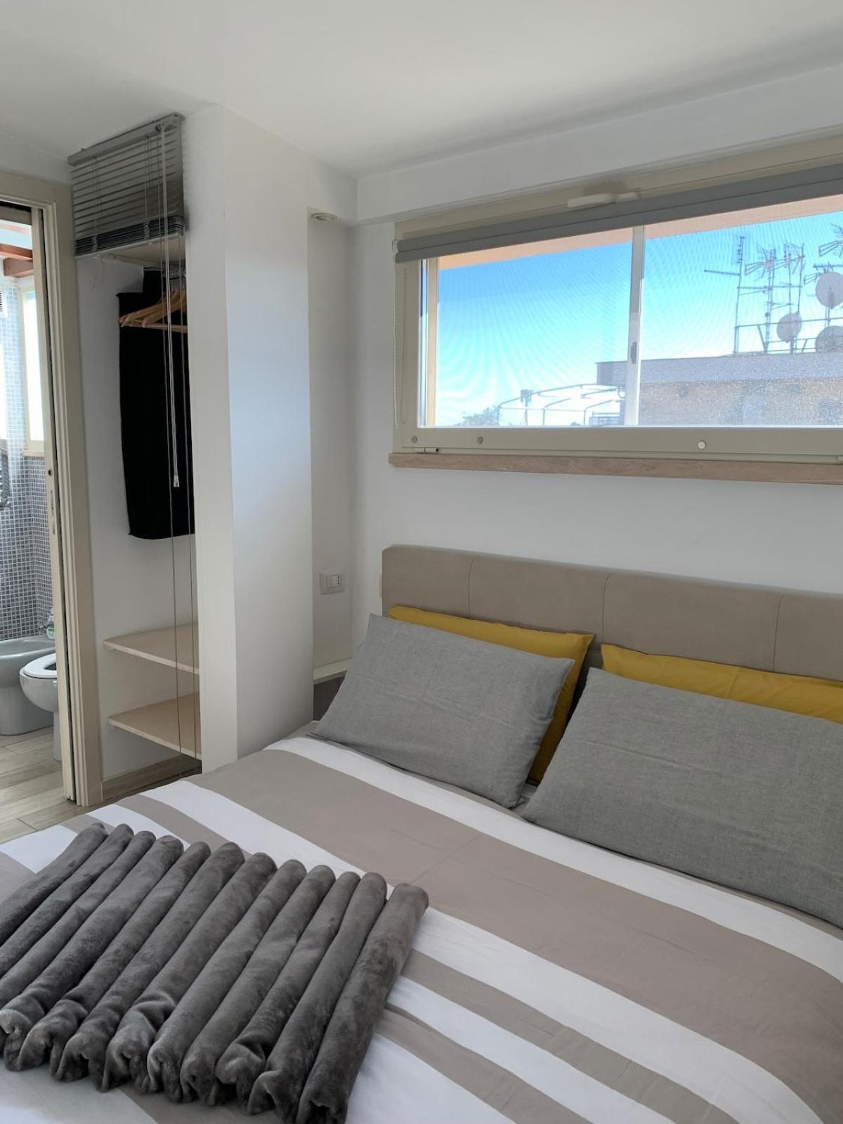 Vivi In Un Attico Tipico Con Vista Su Apartamento Roma